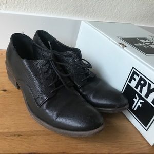 Frye Carson Oxford Shoes